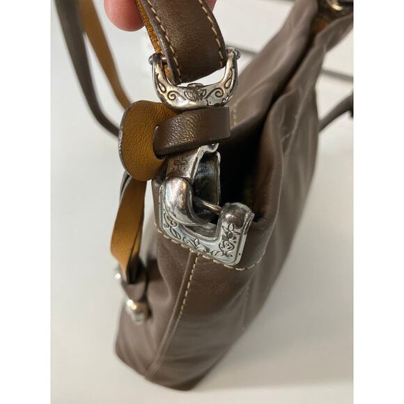 BRIGHTON C813296 SMALL BROWN LEATHER HEART CROSSBODY BAG - Picture 7 of 16